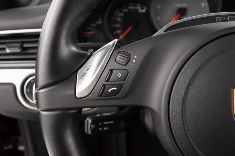 2015 Porsche 911 Carrera 4S