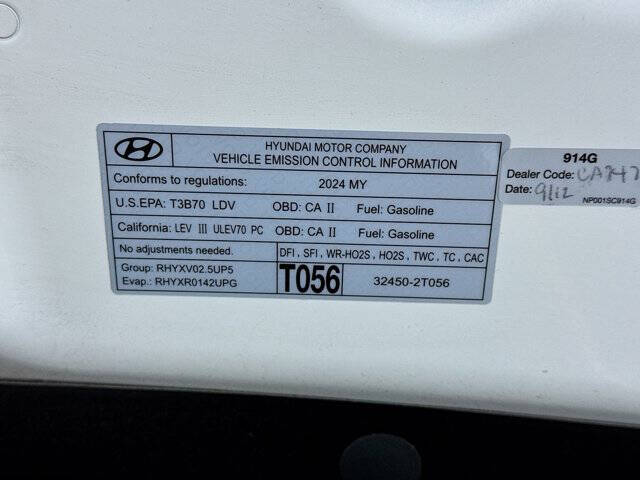 2024 Genesis GV70 2.5T Standard