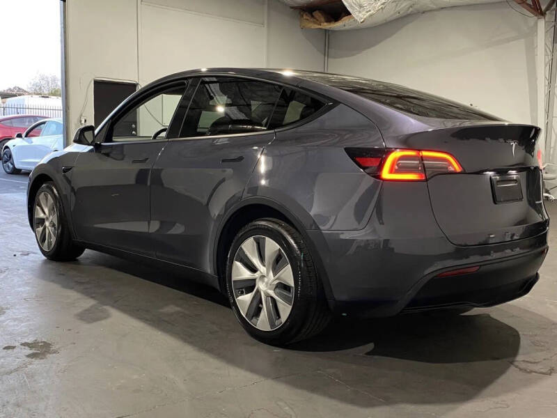 2022 Tesla Model Y Long Range