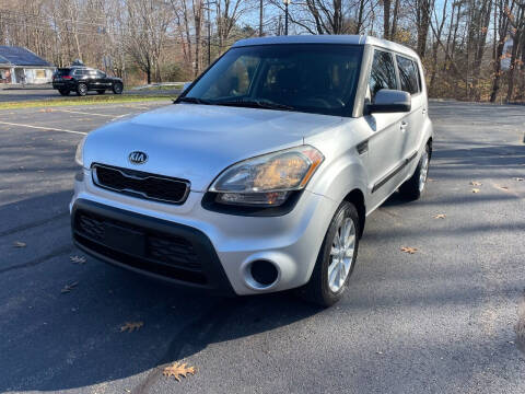 2013 Kia Soul for sale at Volpe Preowned in North Branford CT
