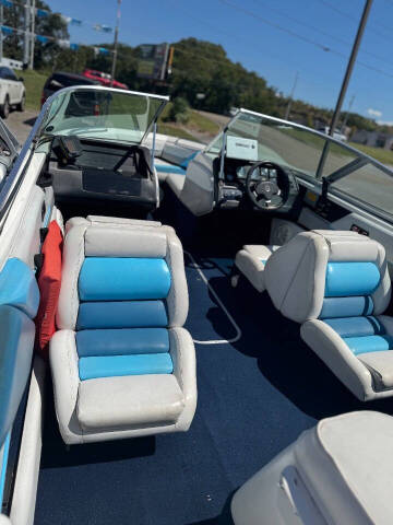 1992 Chaparral 1900SLC