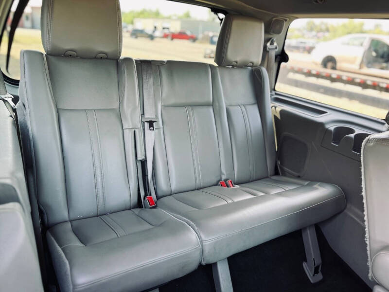 2016 Lincoln Navigator Select