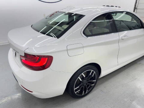 2017 BMW 2 Series 230i