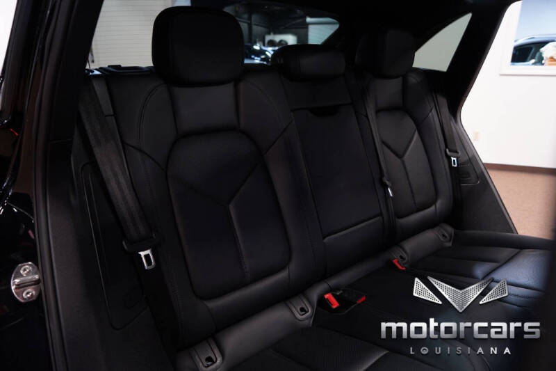 2020 Porsche Macan S