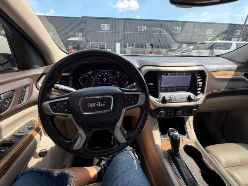 2019 GMC Acadia Denali