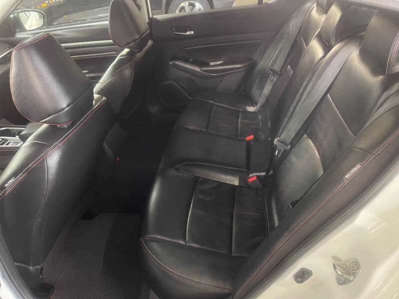 2023 Nissan Altima 2.5 SR