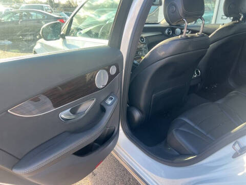 2016 Mercedes-Benz C-Class