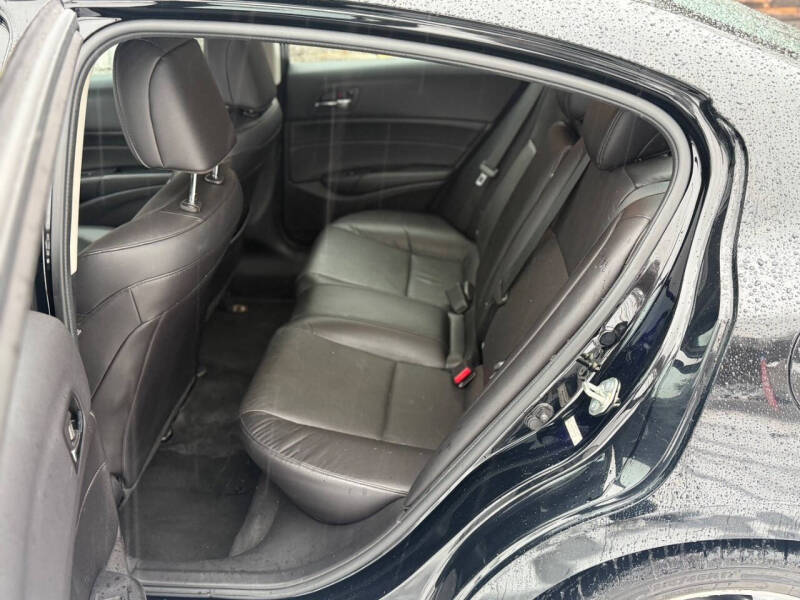 2015 Acura ILX 2.0L w/Tech