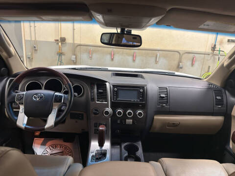 2016 Toyota Sequoia Platinum