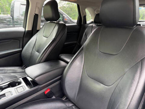2019 Ford Edge Titanium