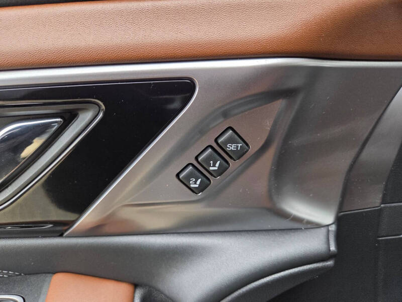 2024 Subaru Outback Touring