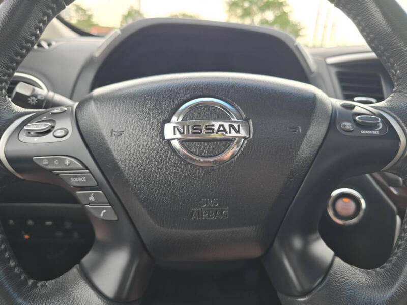 2015 Nissan Pathfinder Platinum