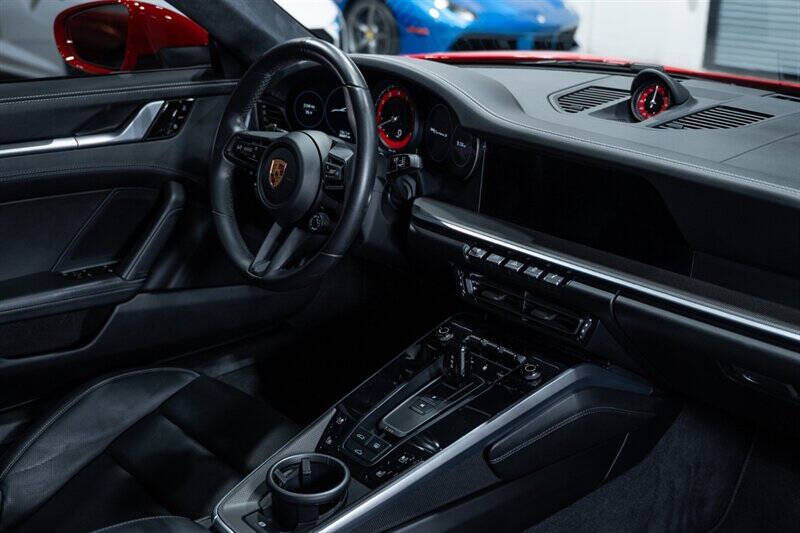 2020 Porsche 911 Carrera S