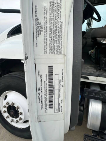 2019 International DuraStar 4300