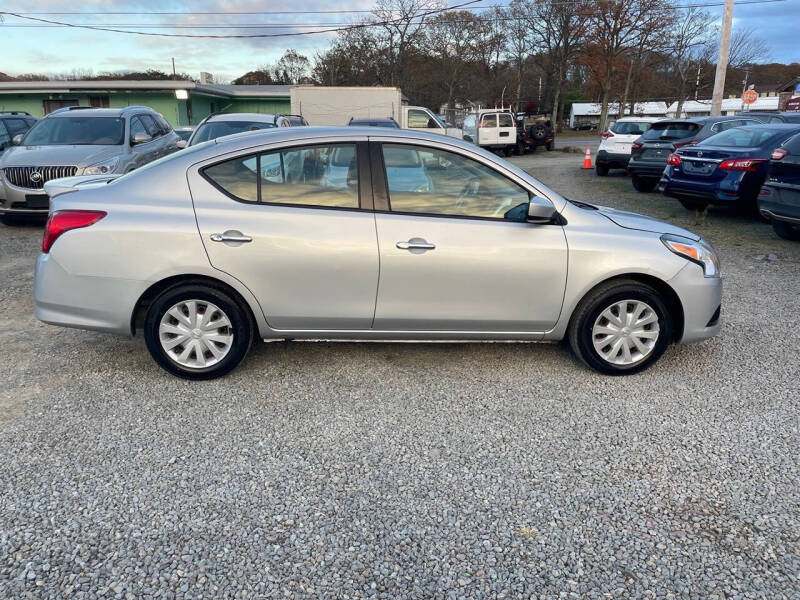 2018 Nissan Versa SV