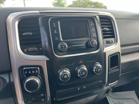 2019 RAM 1500 Classic SLT