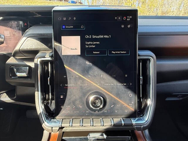 2025 GMC Yukon Denali