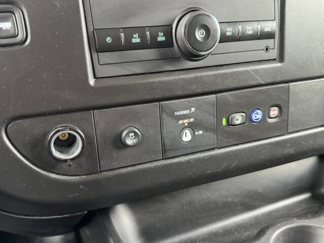 2023 Chevrolet Express 2500