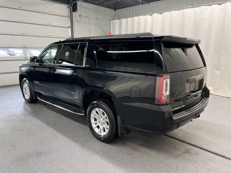 2017 GMC Yukon XL SLT
