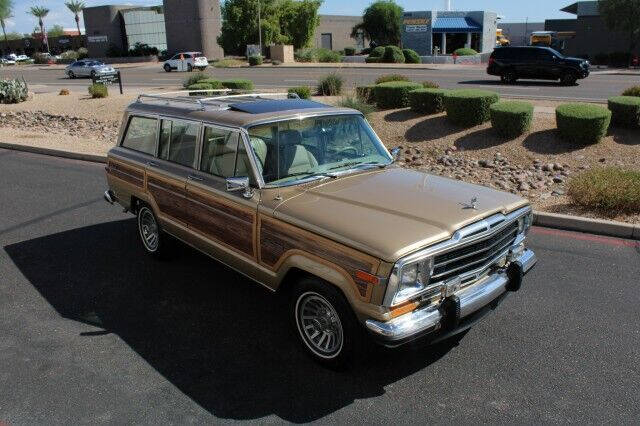 1990 Jeep Grand Wagoneer