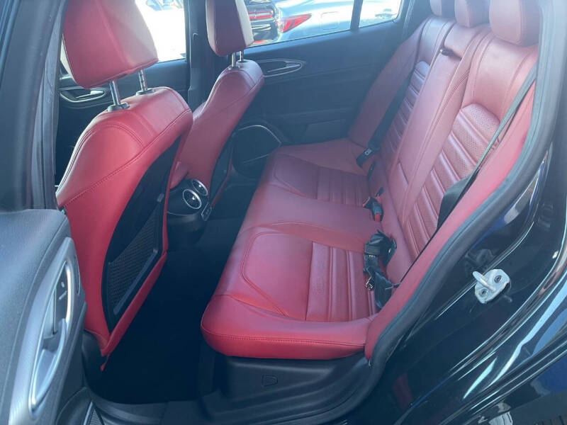 2022 Alfa Romeo Giulia Veloce