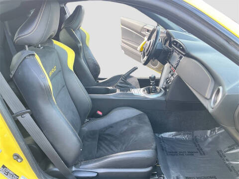 2017 Subaru BRZ Series.Yellow