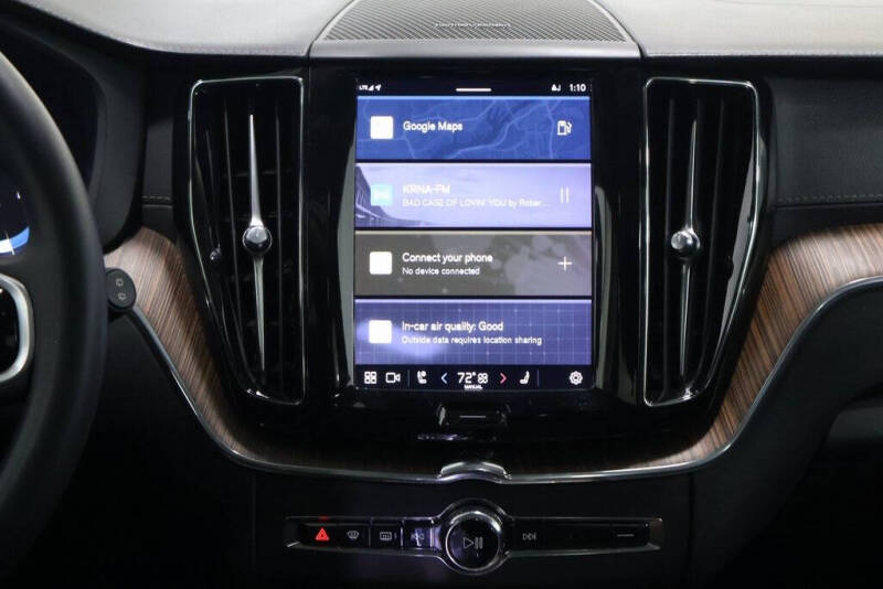 2023 Volvo XC60 B5 Ultimate Bright Theme
