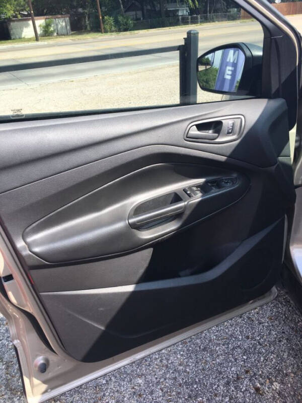 2017 Ford Escape S