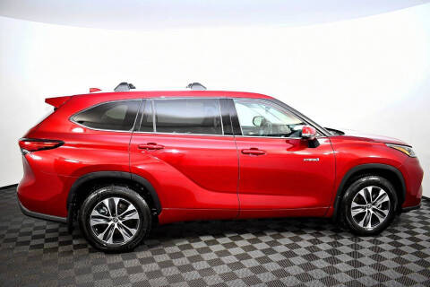 2020 Toyota Highlander Hybrid XLE