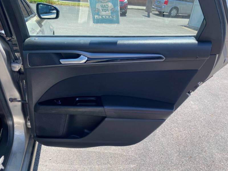 2015 Ford Fusion SE