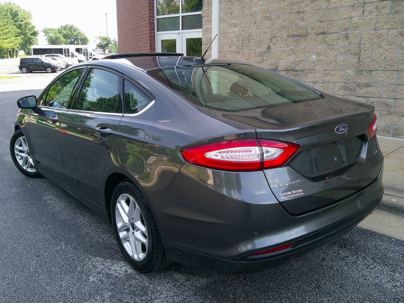 2016 Ford Fusion SE