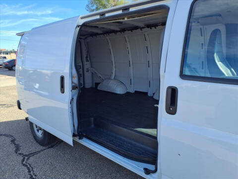 2023 GMC Savana 2500