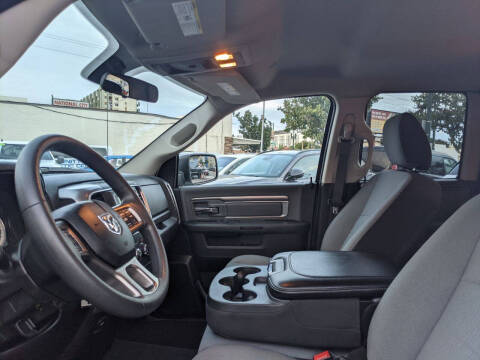 2024 RAM 1500 Classic SLT