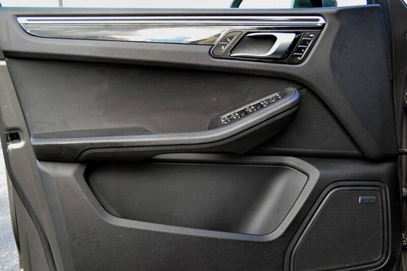 2018 Porsche Macan
