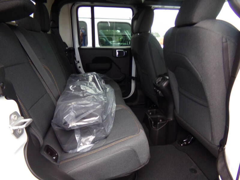 2025 Jeep Gladiator Sport S