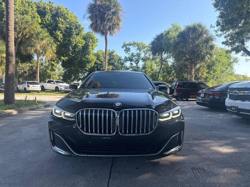 2022 BMW 7 Series 740i