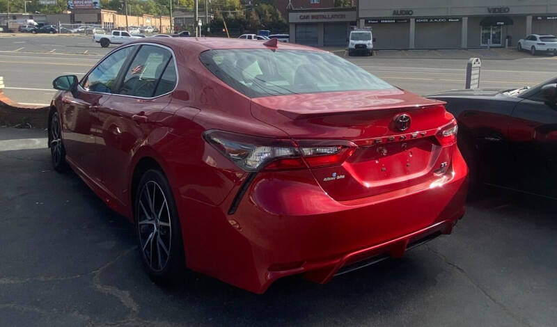 2021 Toyota Camry SE