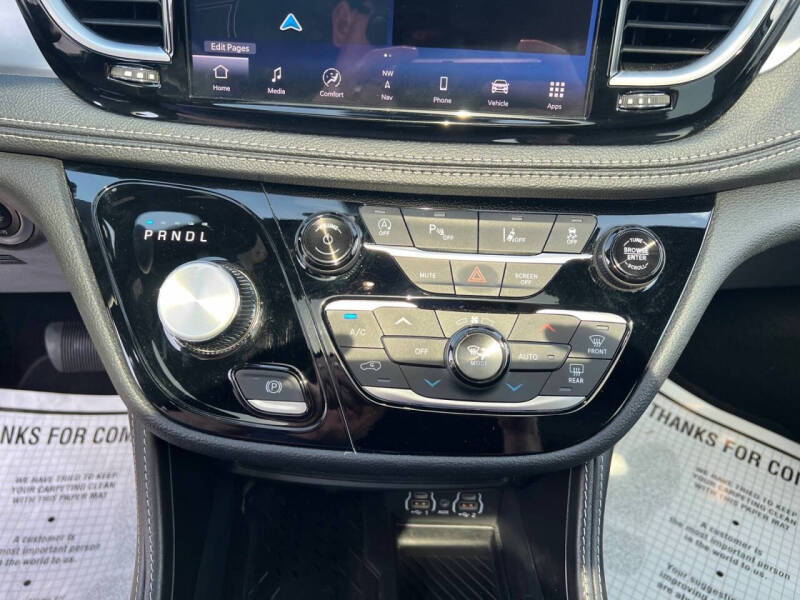2025 Chrysler Pacifica Limited