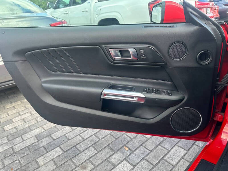 2022 Ford Mustang