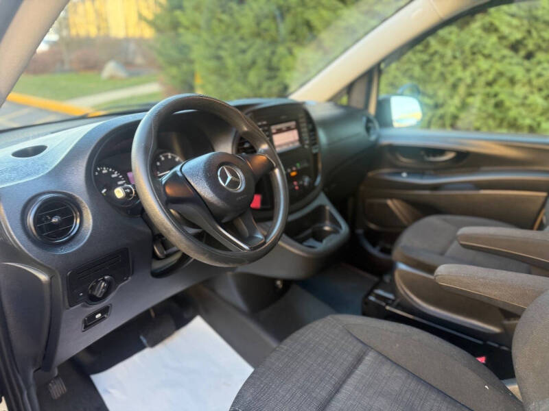 2016 Mercedes-Benz Metris