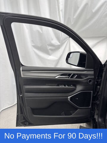 2025 Jeep Wagoneer L Series III