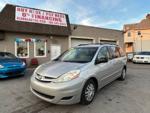 2007 Toyota Sienna for sale at Global Auto Finance & Lease INC in Maywood IL