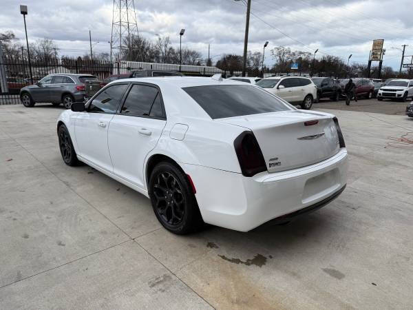 2017 Chrysler 300 S Alloy Edition