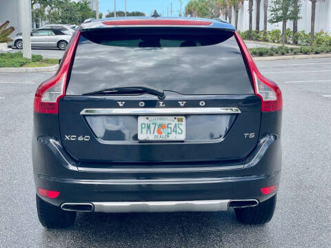 2015 Volvo XC60 T5 Drive-E Premier