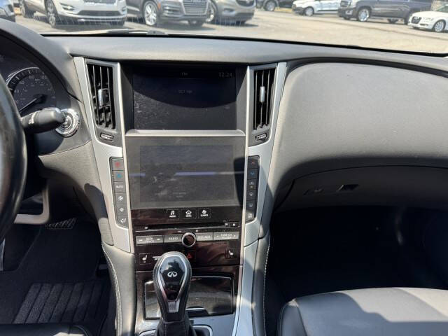 2021 Infiniti Q50 Luxe