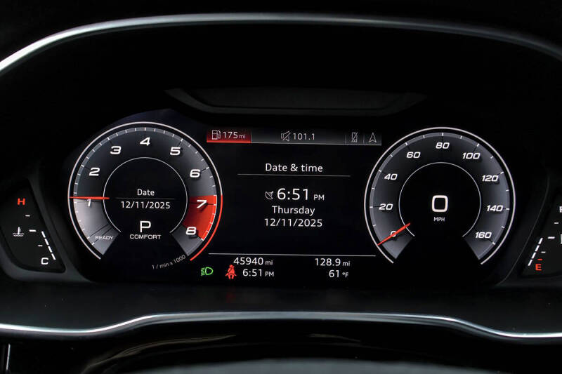 2019 Audi Q3 quattro S line Prem Plus 45 TFSI