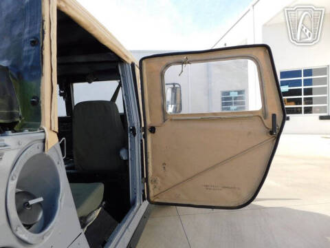 1999 AM General Hummer