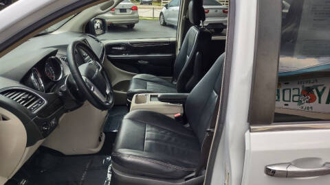 2015 Chrysler Town and Country Touring