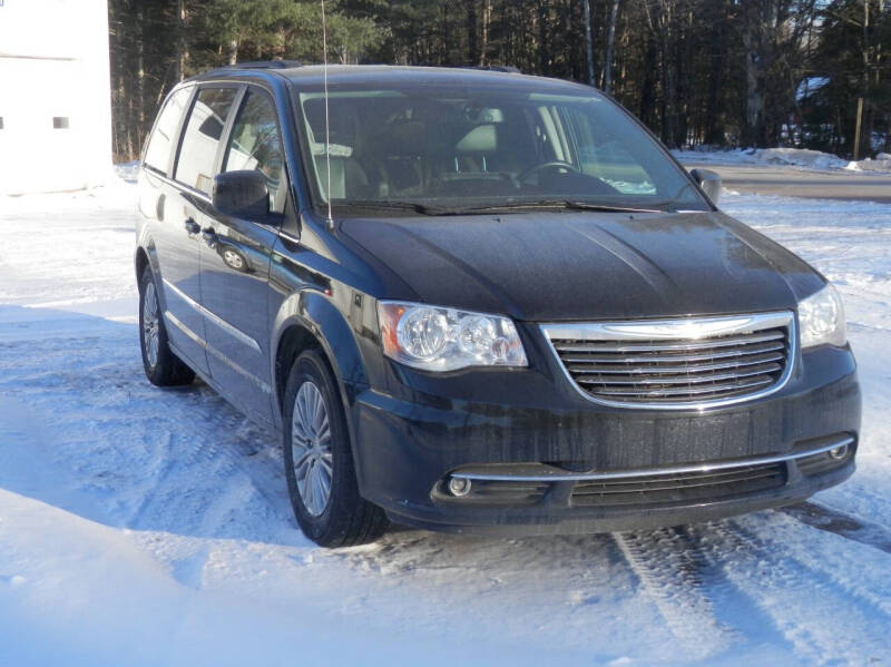 2016 Chrysler Town and Country for sale at G T SALES in Marquette MI