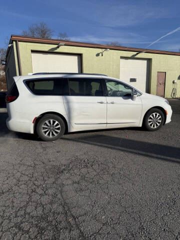 2021 Chrysler Pacifica Hybrid Limited